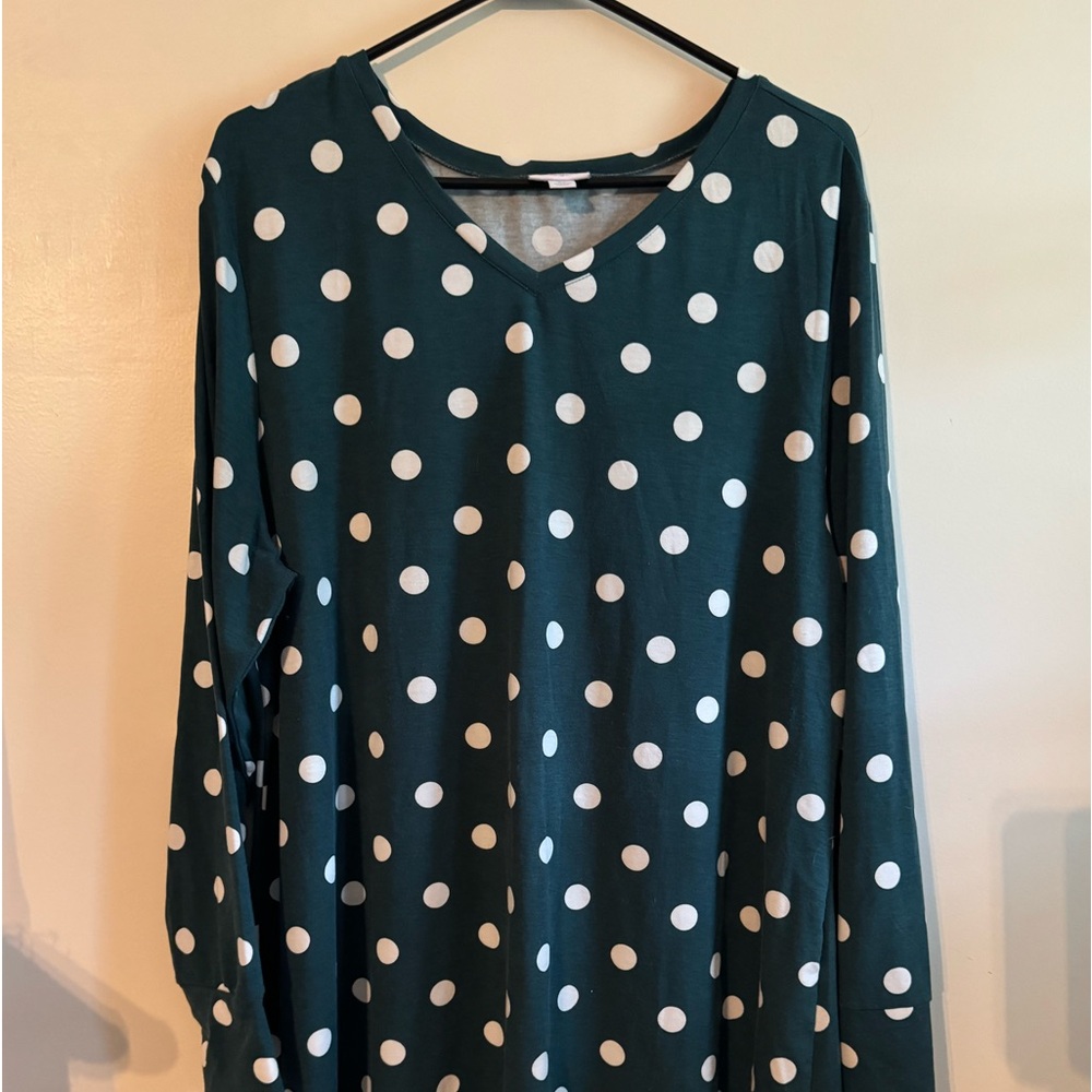 Lularoe Elizabeth swing top.
